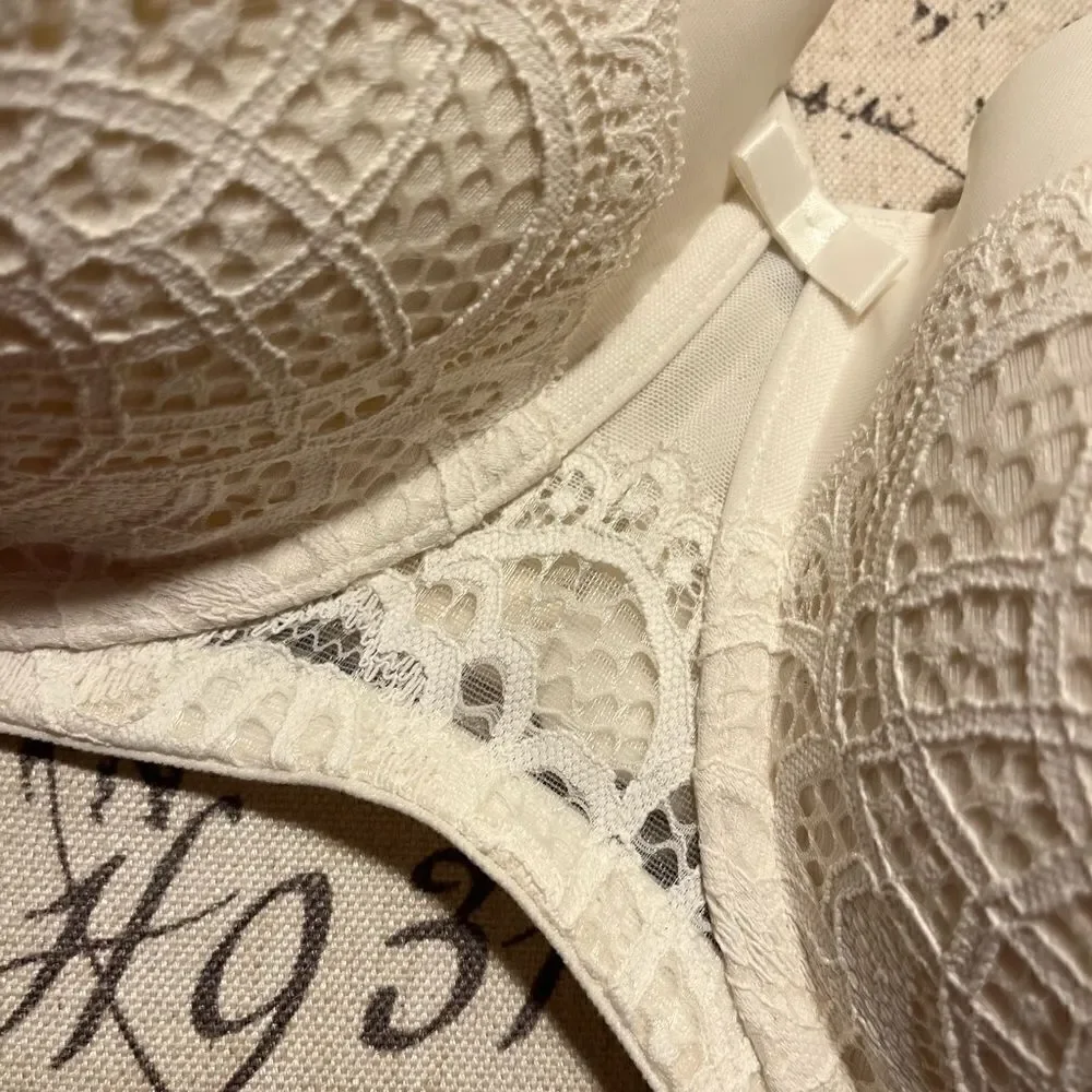 NWOT Auden Bra - Picture 3 of 9